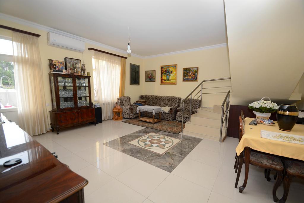 Bonjour Guest House Ереван Екстериор снимка