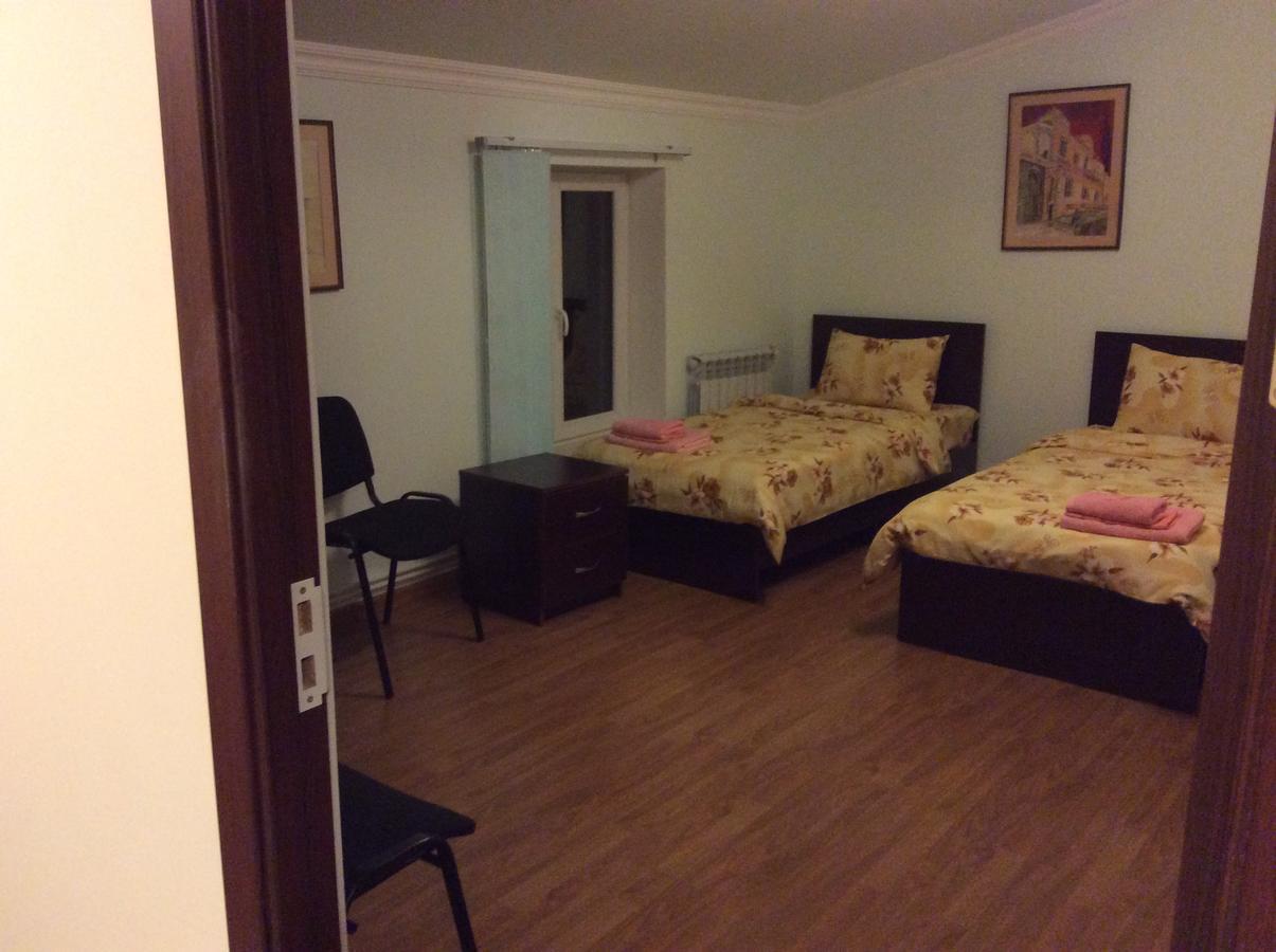 Bonjour Guest House Ереван Екстериор снимка